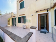 Visualizza le foto dell'immobile Visualizza le foto dell'immobile