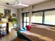 Visualizza le foto dell'immobile