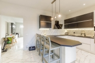 Visualizza le foto dell'immobile