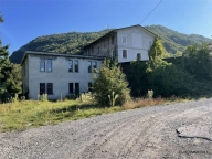 Visualizza le foto dell'immobile