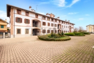 Visualizza le foto dell'immobile