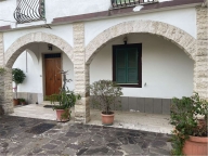 Visualizza le foto dell'immobile