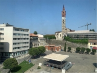 Visualizza le foto dell'immobile