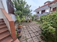 Visualizza le foto dell'immobile Visualizza le foto dell'immobile