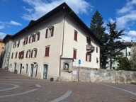 Visualizza le foto dell'immobile