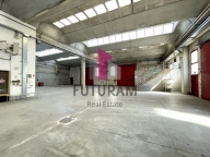 Visualizza le foto dell'immobile