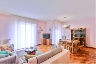 Visualizza le foto dell'immobile Visualizza le foto dell'immobile