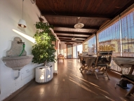 Visualizza le foto dell'immobile