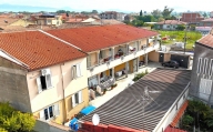 Visualizza le foto dell'immobile