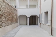 Visualizza le foto dell'immobile