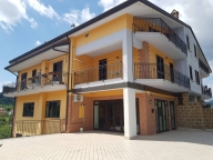 Visualizza le foto dell'immobile Visualizza le foto dell'immobile