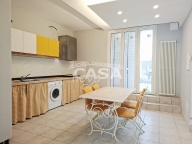 Visualizza le foto dell'immobile