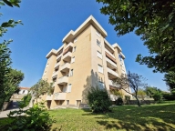 Visualizza le foto dell'immobile Visualizza le foto dell'immobile