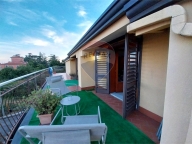 Visualizza le foto dell'immobile