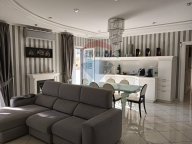 Visualizza le foto dell'immobile Visualizza le foto dell'immobile