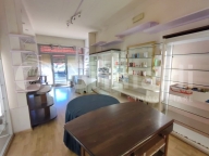 Visualizza le foto dell'immobile