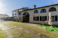 Visualizza le foto dell'immobile