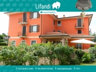 Visualizza le foto dell'immobile