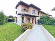 Visualizza le foto dell'immobile Visualizza le foto dell'immobile