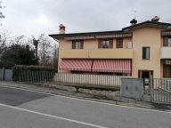 Visualizza le foto dell'immobile