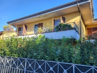 Visualizza le foto dell'immobile