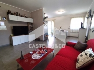 Visualizza le foto dell'immobile