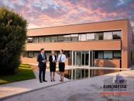 Visualizza le foto dell'immobile