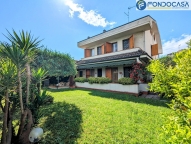 Visualizza le foto dell'immobile