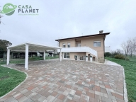 Visualizza le foto dell'immobile