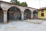 Visualizza le foto dell'immobile