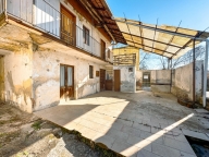 Visualizza le foto dell'immobile