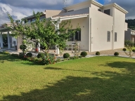 Visualizza le foto dell'immobile