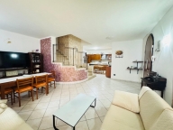 Visualizza le foto dell'immobile Visualizza le foto dell'immobile