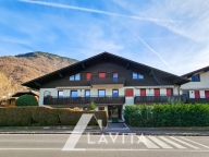 Visualizza le foto dell'immobile