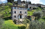 Visualizza le foto dell'immobile