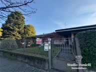 Visualizza le foto dell'immobile