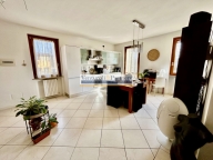 Visualizza le foto dell'immobile Visualizza le foto dell'immobile