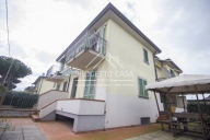 Visualizza le foto dell'immobile