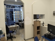 Visualizza le foto dell'immobile Visualizza le foto dell'immobile