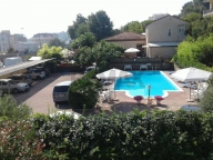 Visualizza le foto dell'immobile