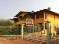 Visualizza le foto dell'immobile Visualizza le foto dell'immobile