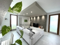 Visualizza le foto dell'immobile