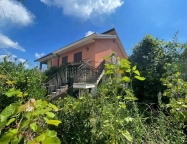 Visualizza le foto dell'immobile