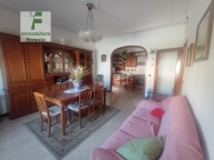 Visualizza le foto dell'immobile Visualizza le foto dell'immobile