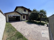 Visualizza le foto dell'immobile