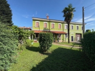 Visualizza le foto dell'immobile
