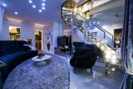 Visualizza le foto dell'immobile