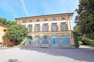 Visualizza le foto dell'immobile