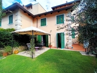 Visualizza le foto dell'immobile