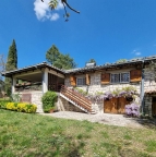 Visualizza le foto dell'immobile